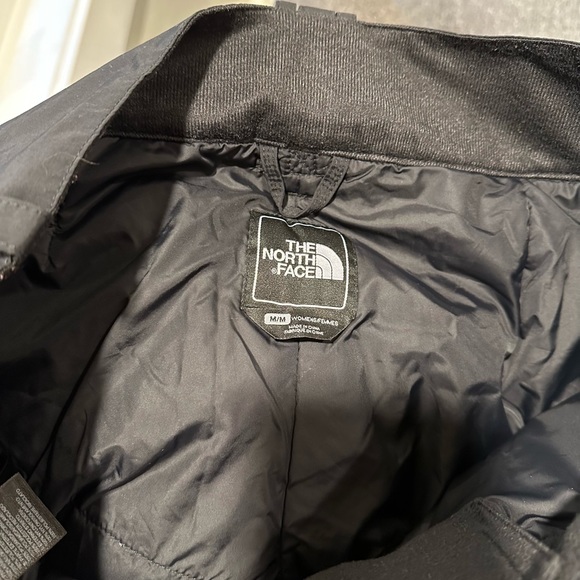 The North Face Hyvent Snowboarding/Skiing Pants - Picture 8 of 11